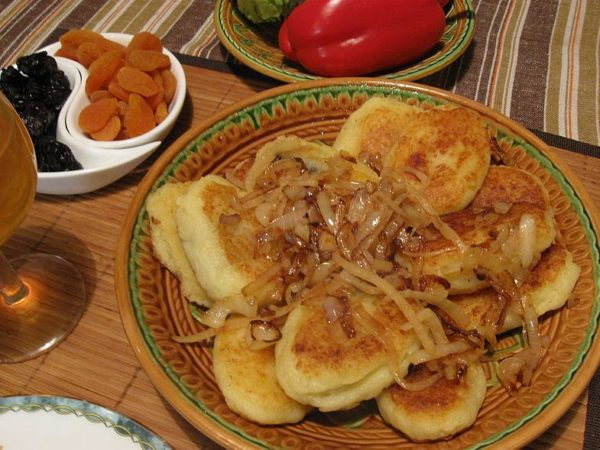 Как приготовить картофельные котлеты с грибами и луком